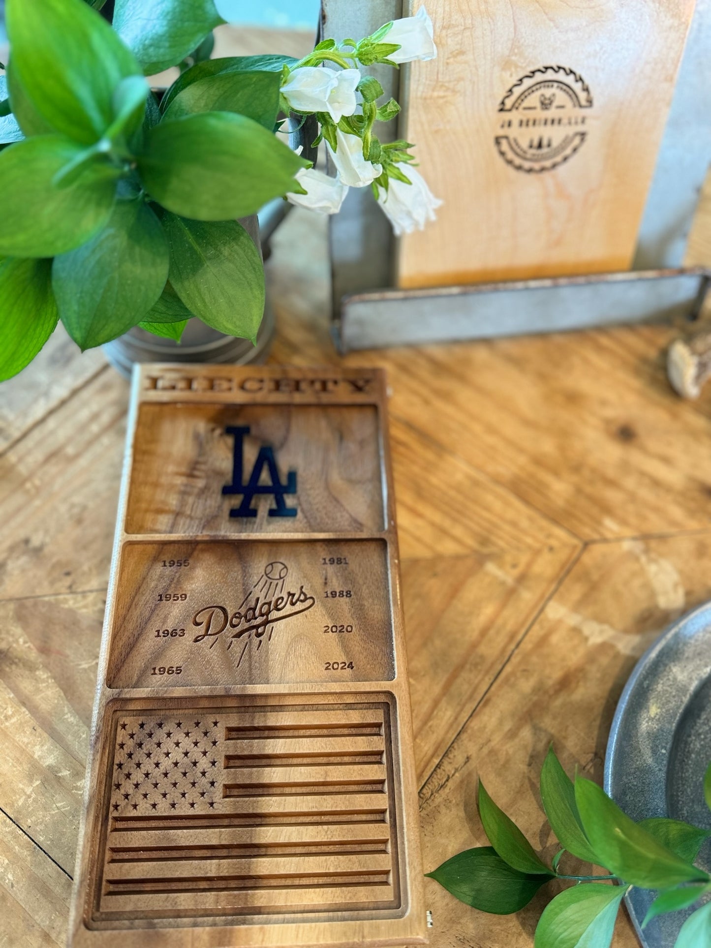 Personalized Hardwood Pocket Trash Valet/Tray